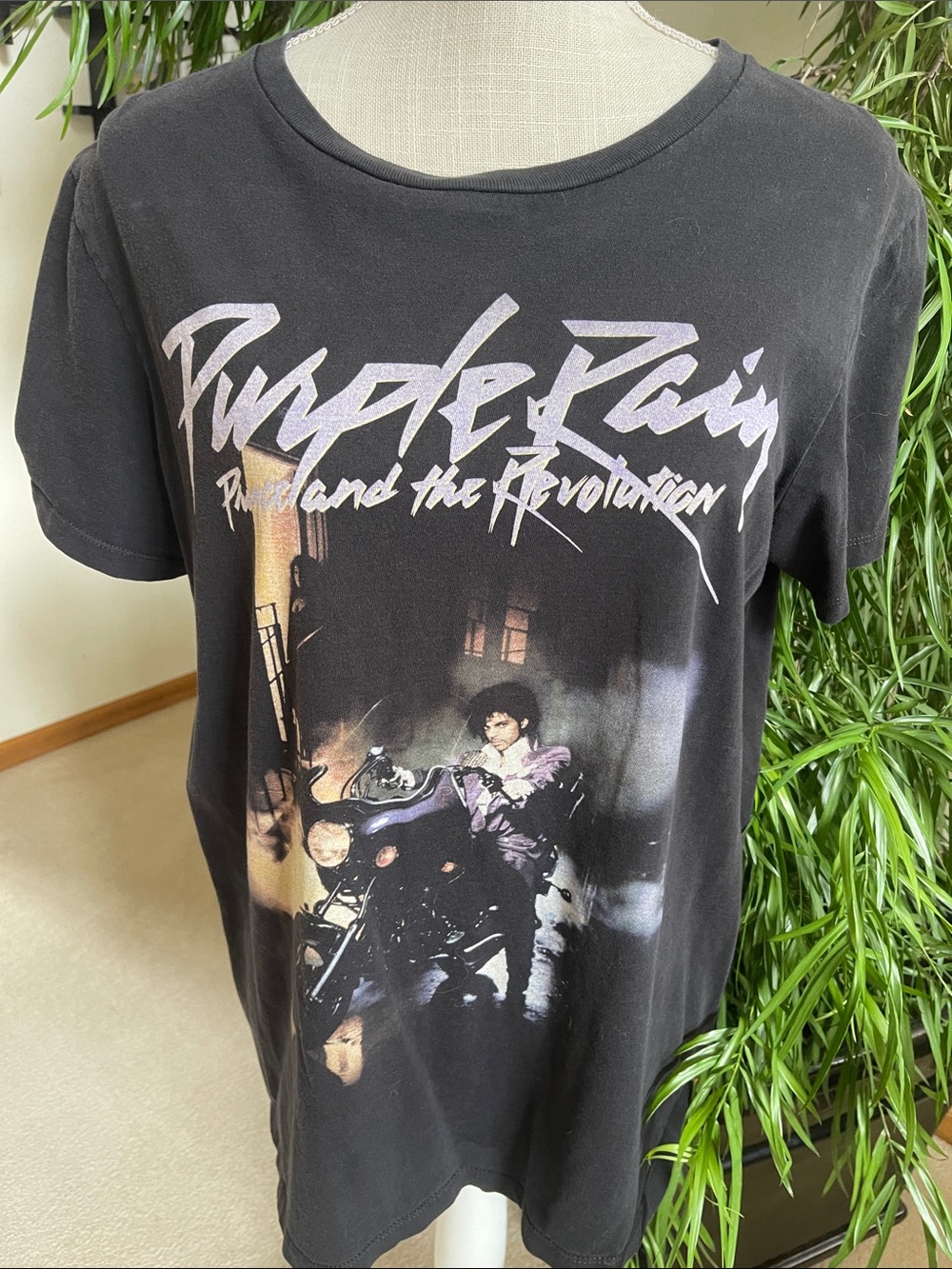LG Black 'Purple Rain' Graphic Short Sleeve Tee